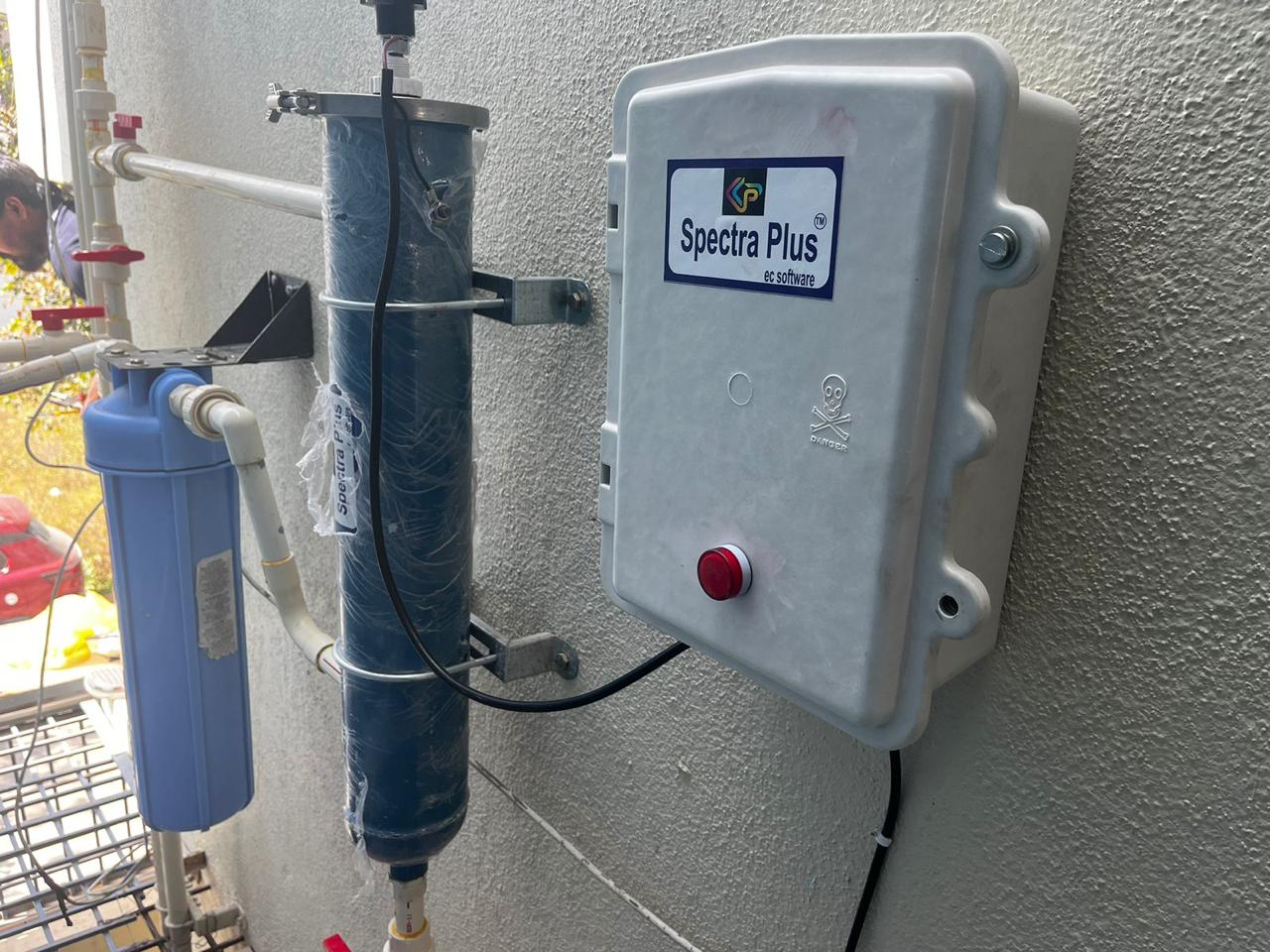 Scale remover installation